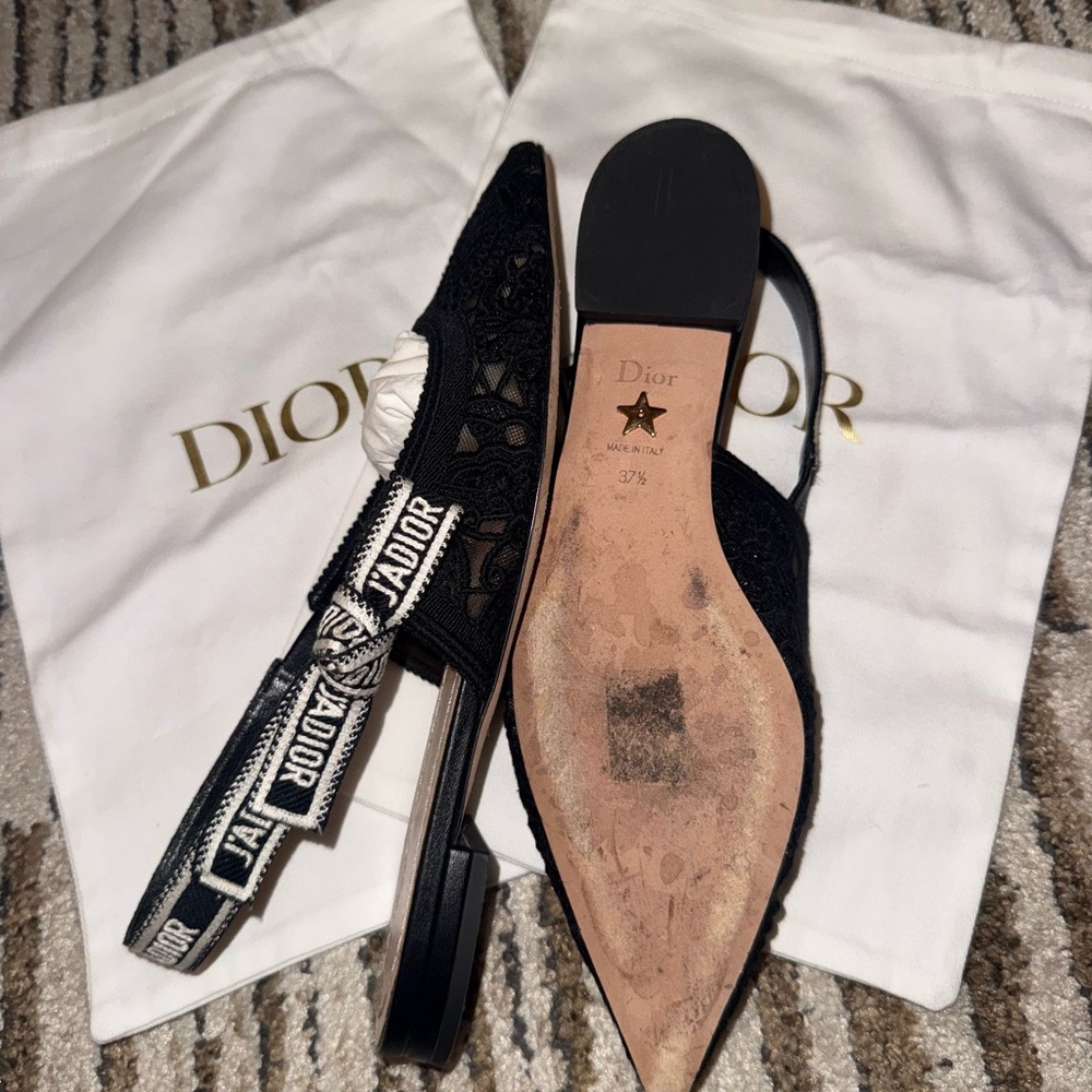Dior Black Flats with Elegant Slingback Design - Picture 4 of 5